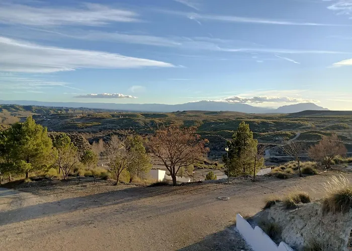 Cuevas El Lago De Castillejar